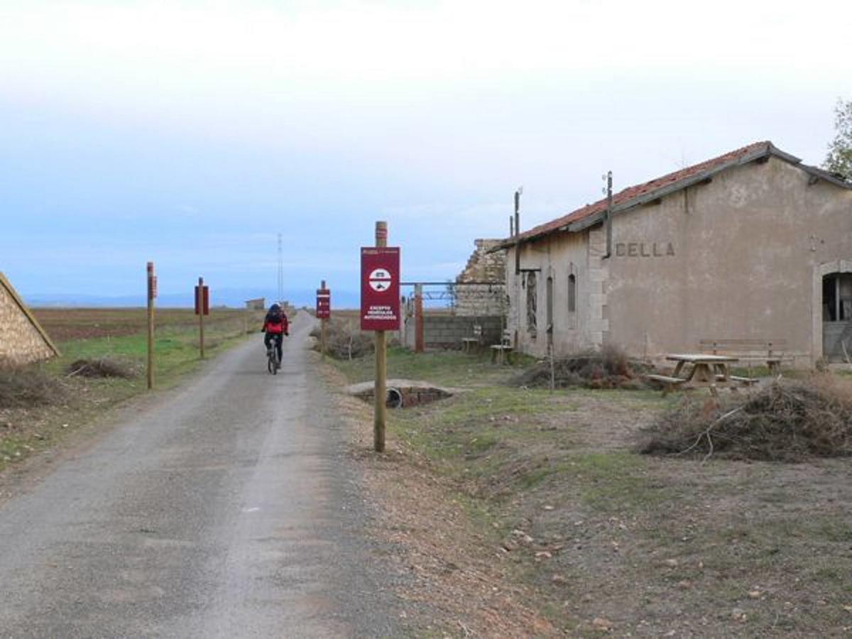 Albergue "El Rio" Cella Exterior photo