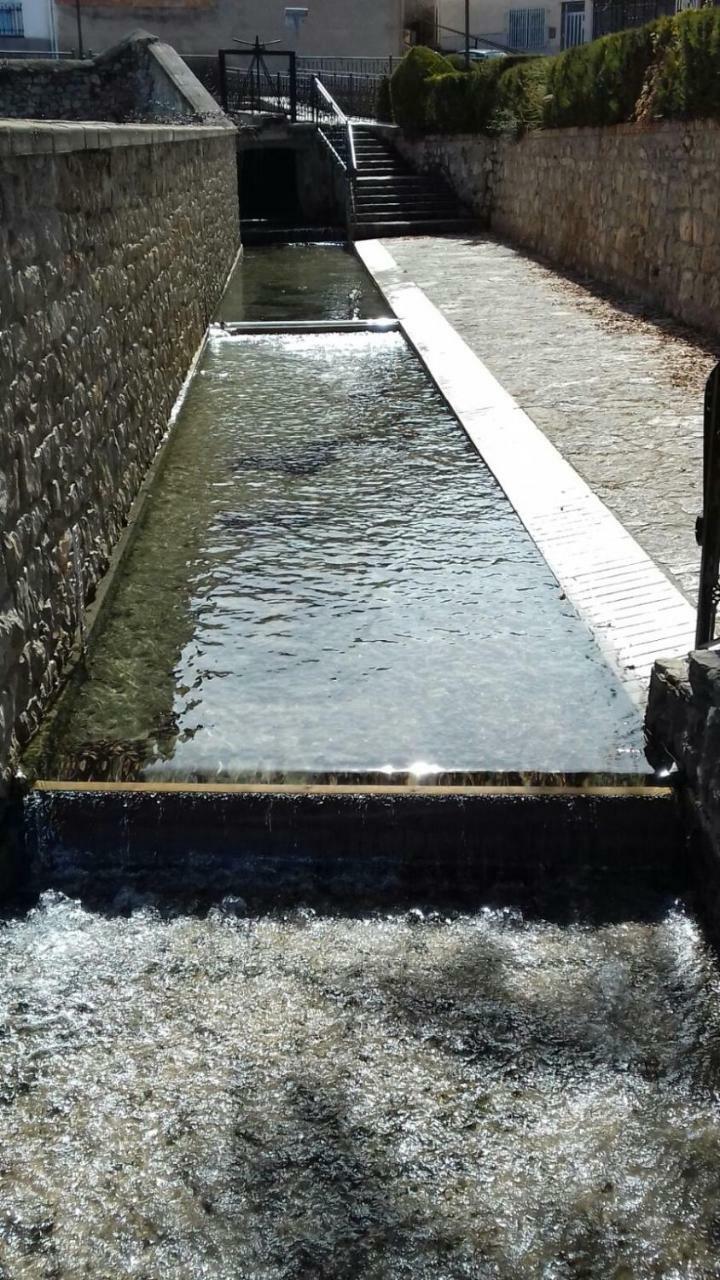 Albergue "El Rio" Cella Exterior photo